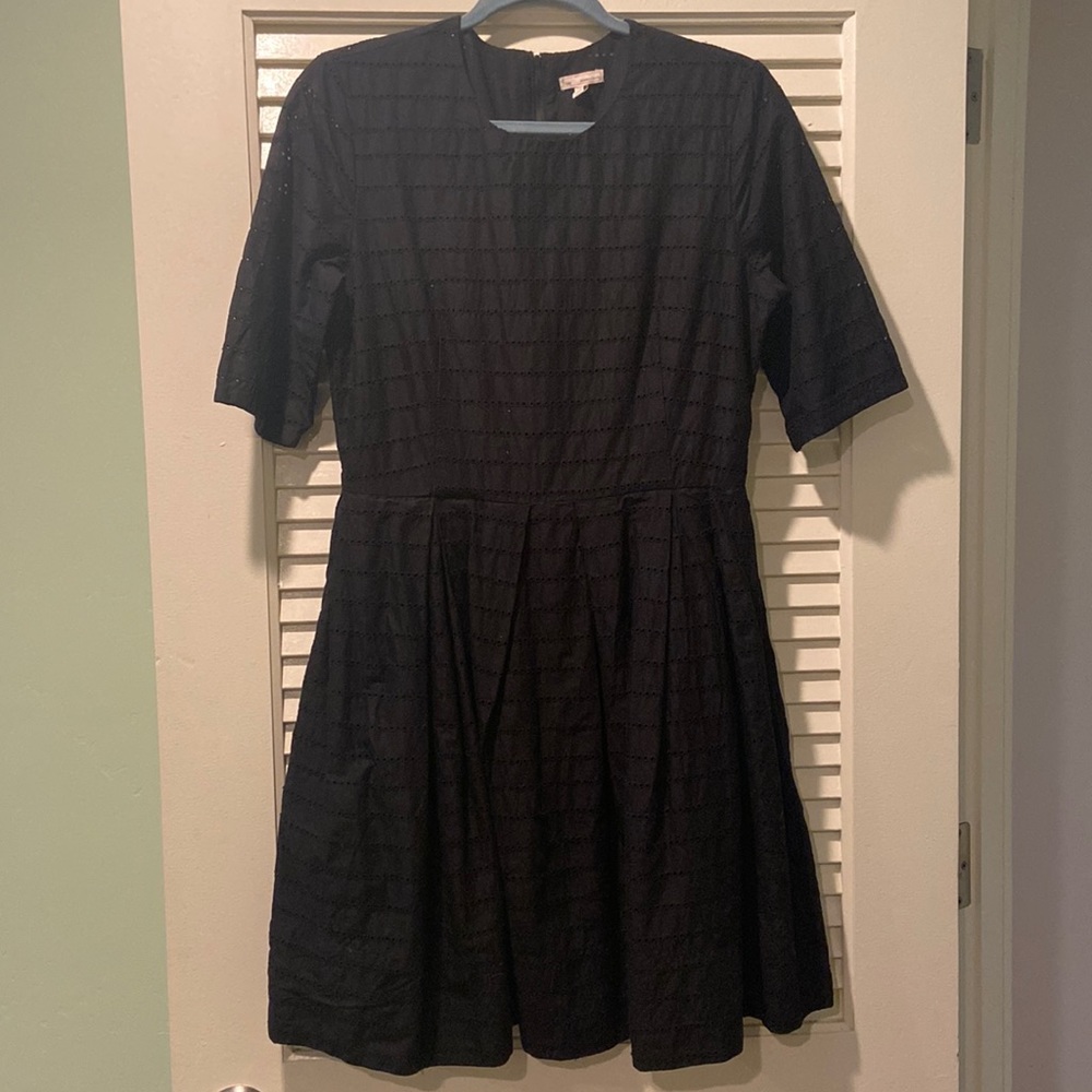 Gap eyelet cocktail dress with pockets!